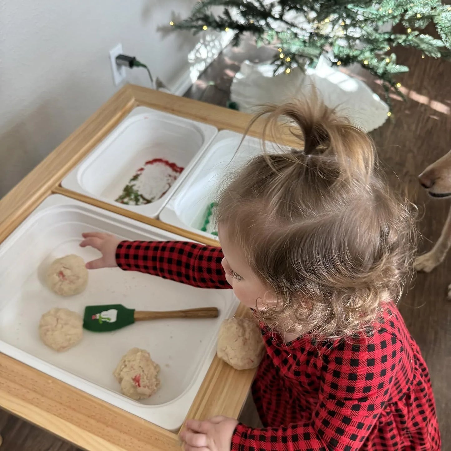Children's indoor sand play sensory table